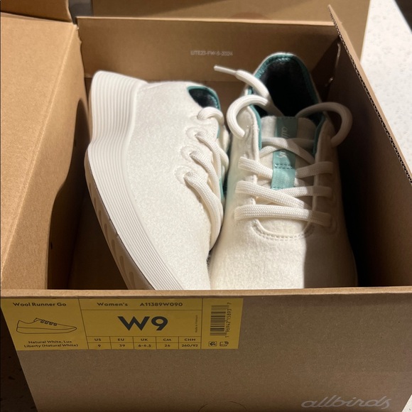 Allbirds Women's Wool Runner Shoes - Natural White and Teal - Picture 1 of 4